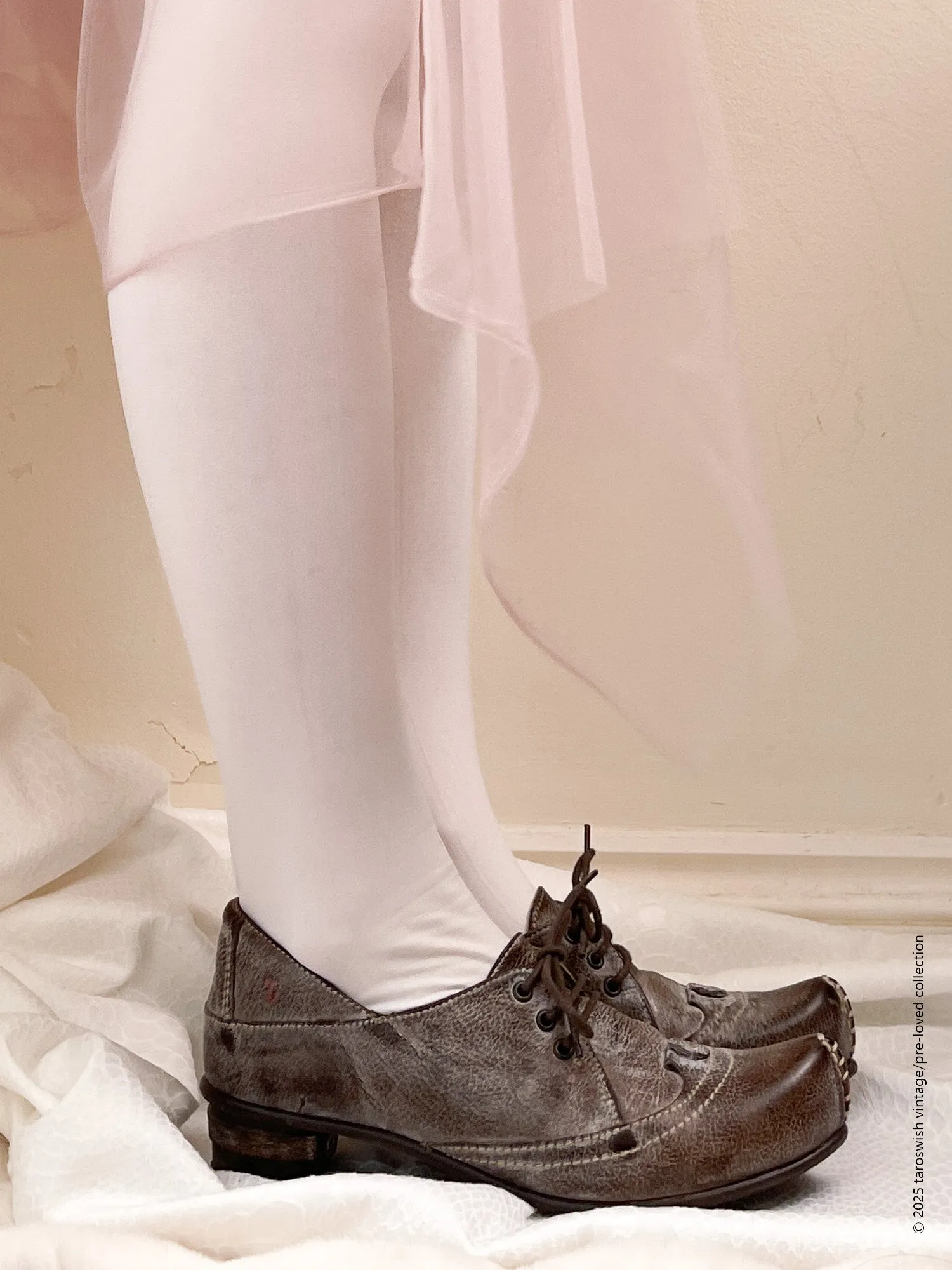 eu37 distressed color shoes