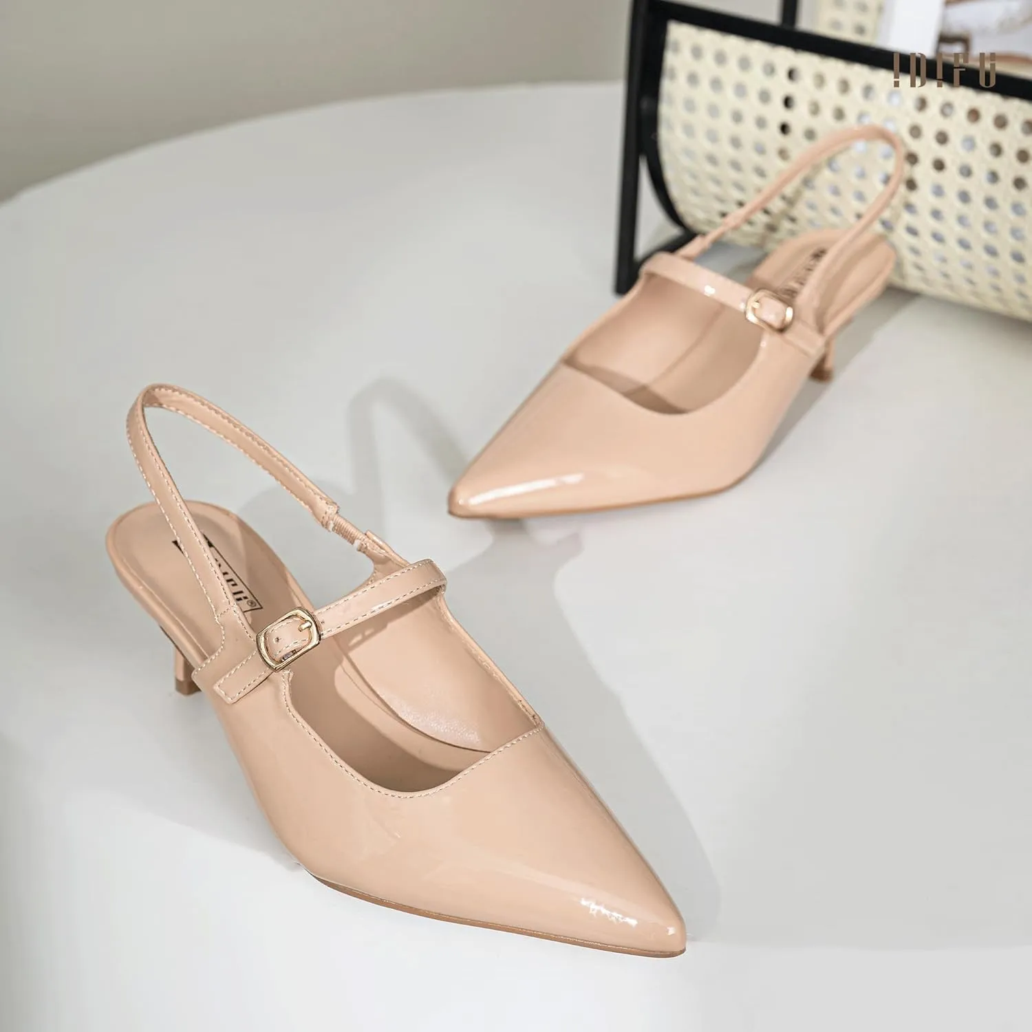 IDIFU IN2 Low Kitten Slingback Closed Toe Heels Pumps Wedding Bridal Prom Party Work Office Dress Shoes for Women Comfortable Dressy Formal Short Small Pointed Toe Heels