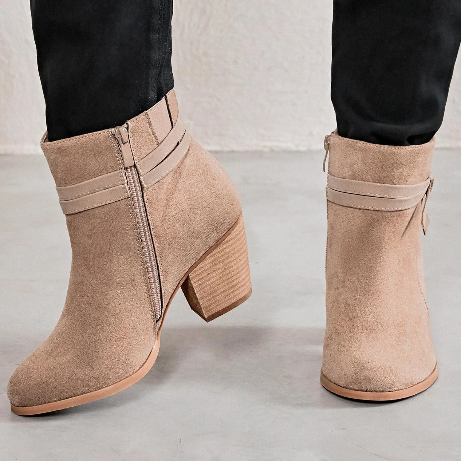 Luoika Women's Wide Width Ankle Boots, Chunky Heel Side Zipper Extra Wide Short Booties.