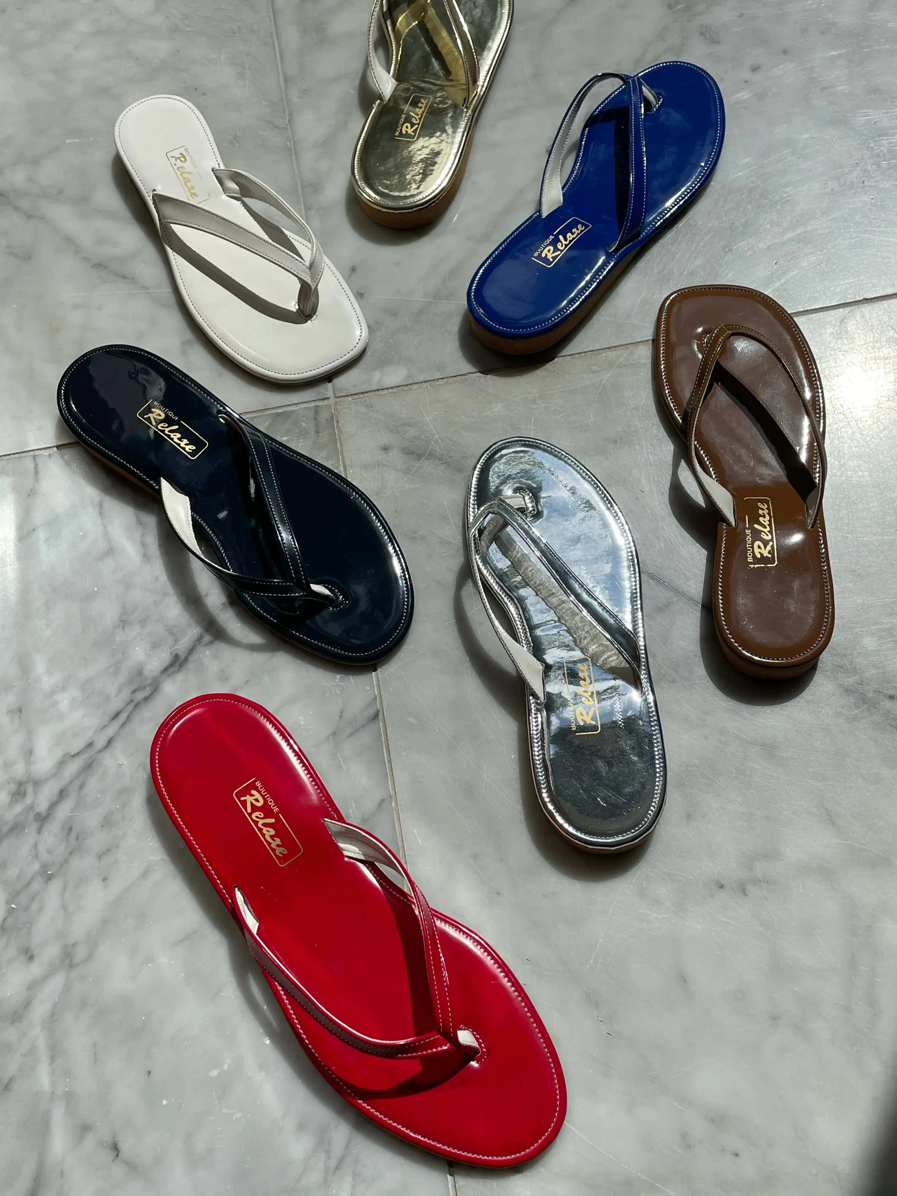 Relaxe Slippers, Round Toe